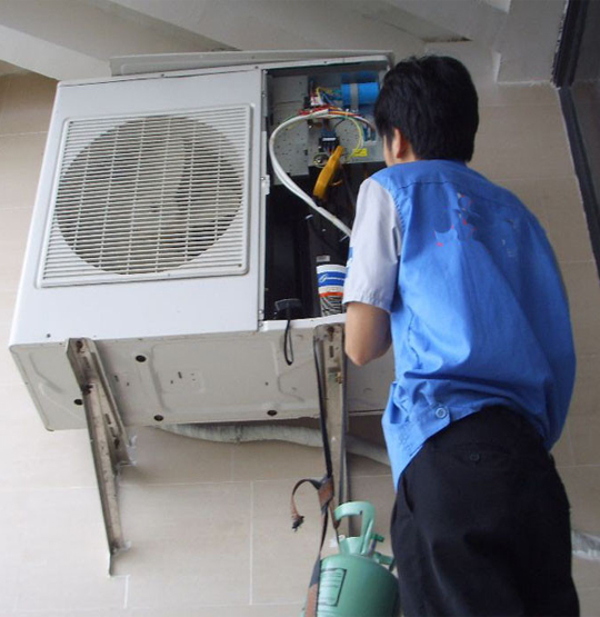 托里空调开机无反应维修